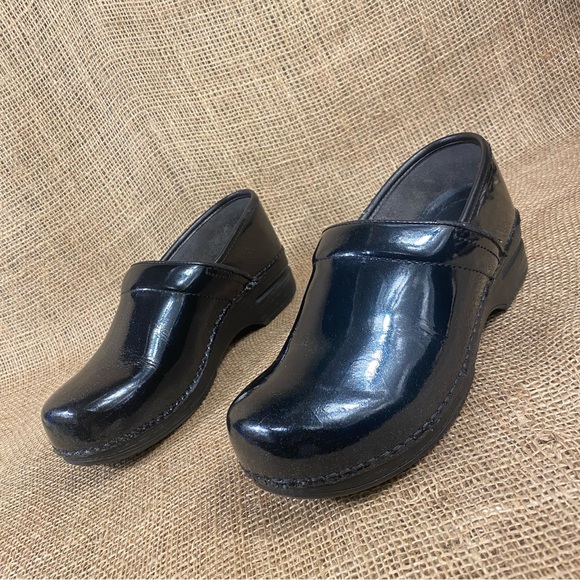 Dansko Shoes - Dansko clogs Blue Patent leather Slip On size 9.5-10 EU 40
